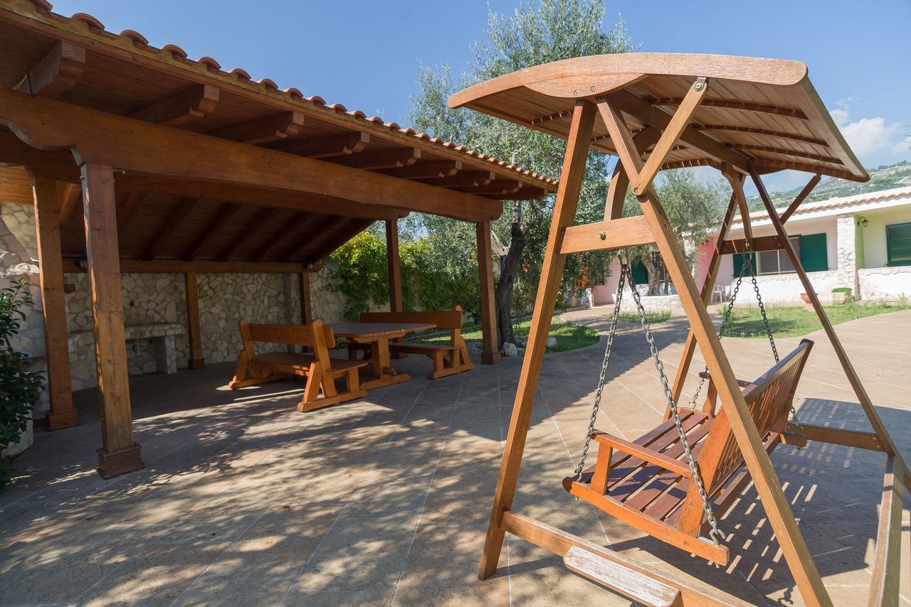 Aparthotel Borghetto Tio Pepe Mattinata Esterno foto