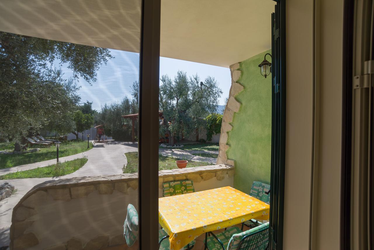 Aparthotel Borghetto Tio Pepe Mattinata Esterno foto