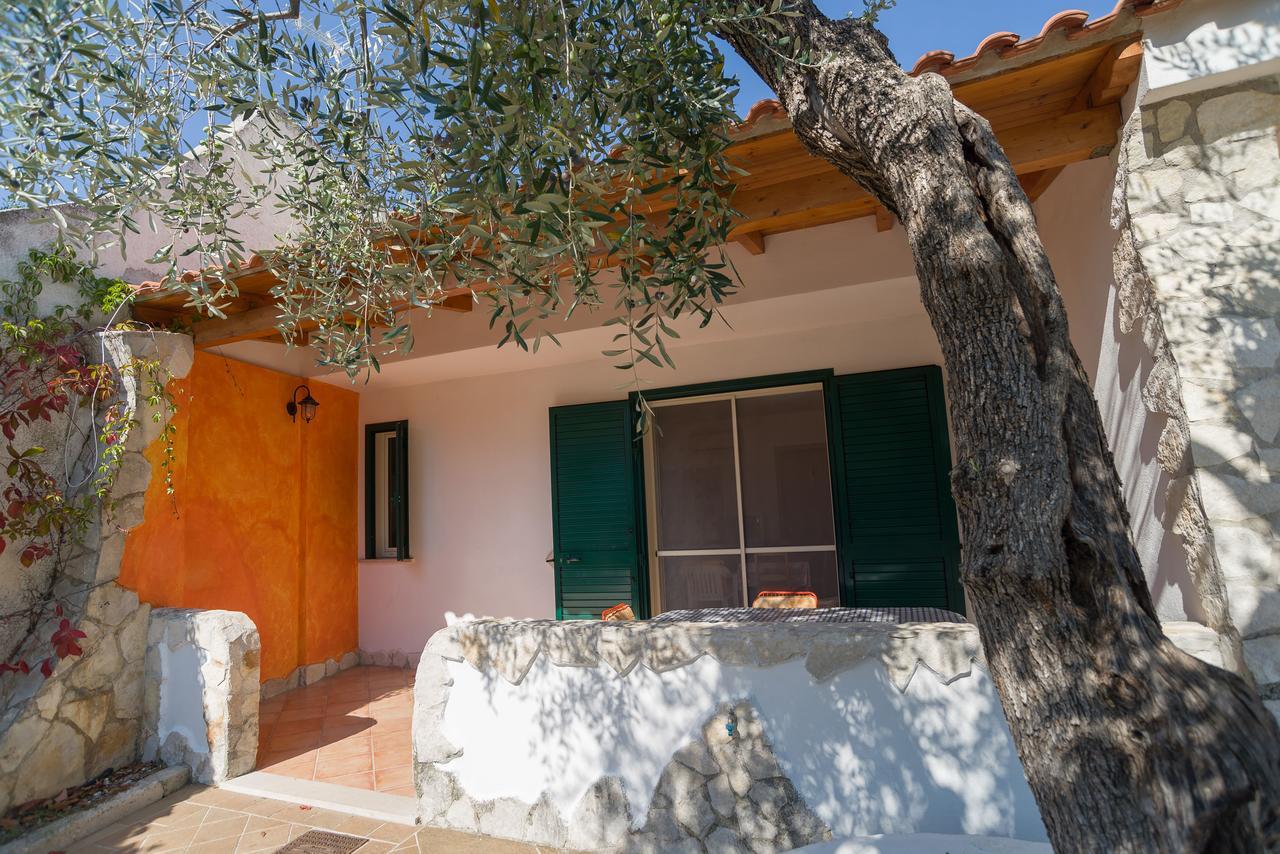 Aparthotel Borghetto Tio Pepe Mattinata Esterno foto