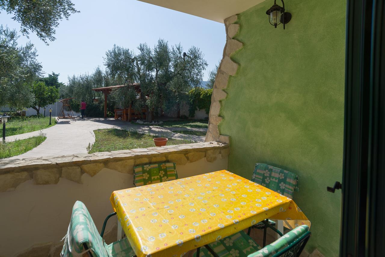 Aparthotel Borghetto Tio Pepe Mattinata Esterno foto