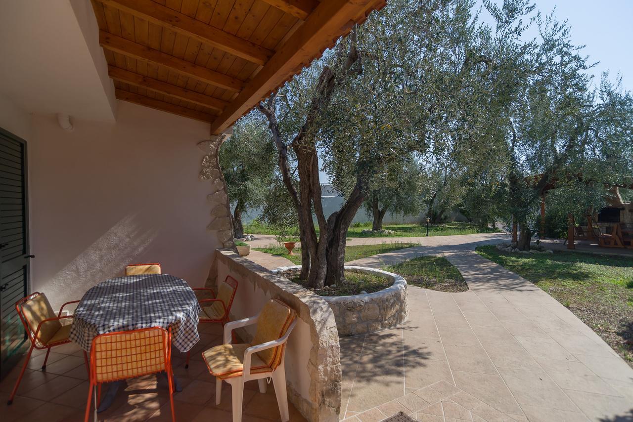 Aparthotel Borghetto Tio Pepe Mattinata Esterno foto